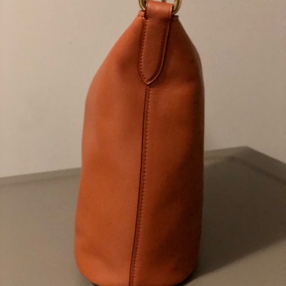 Coach signature chain duffle 21 in 1941 saddle. - Picture 2 of 7